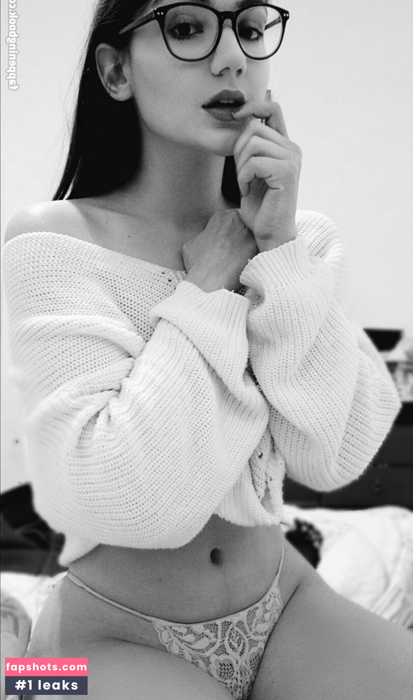 Dumbeddowndinosaur Nude Leaks OnlyFans Photos #6 - LeakJerk