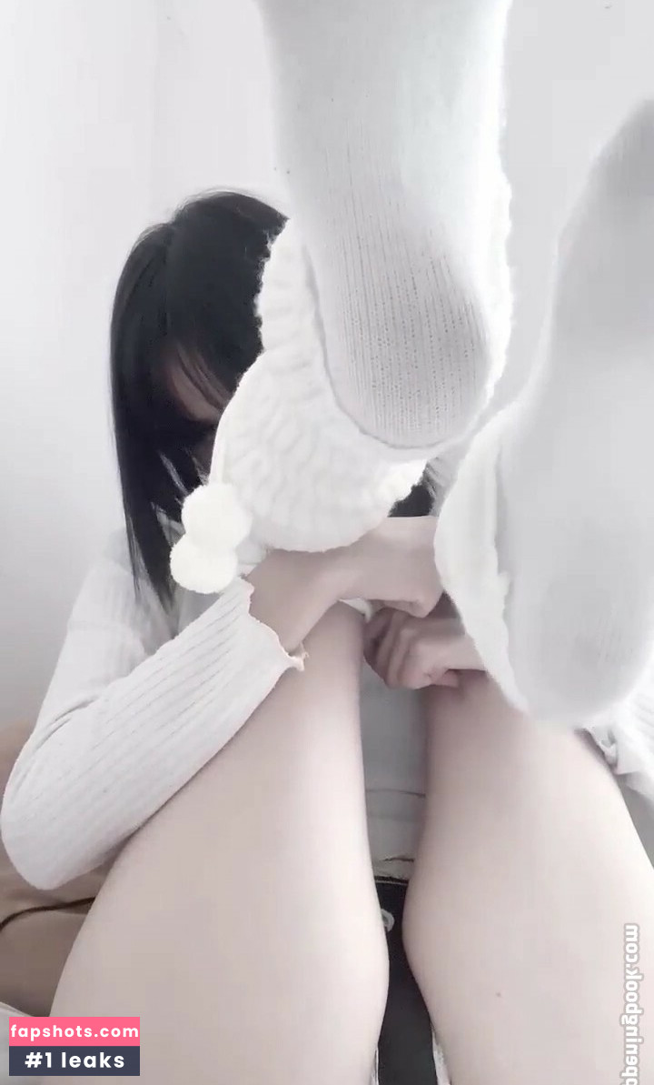 dumbkittteen gallery photo #4