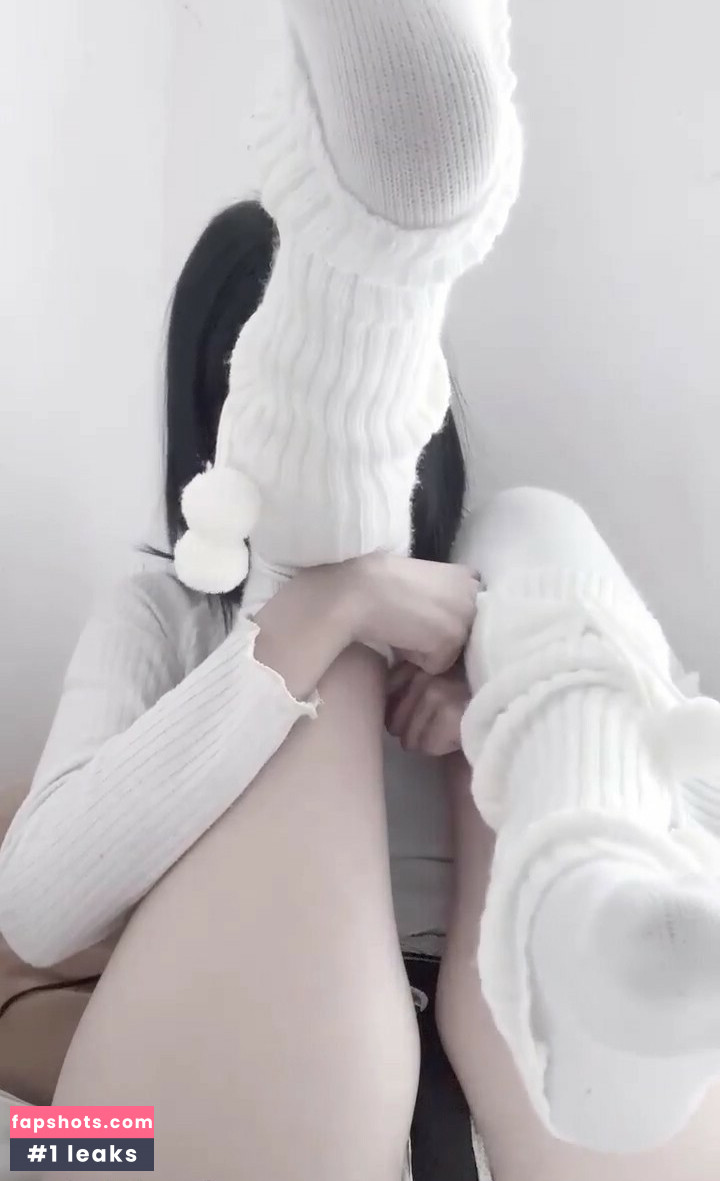 dumbkittteen gallery photo #7