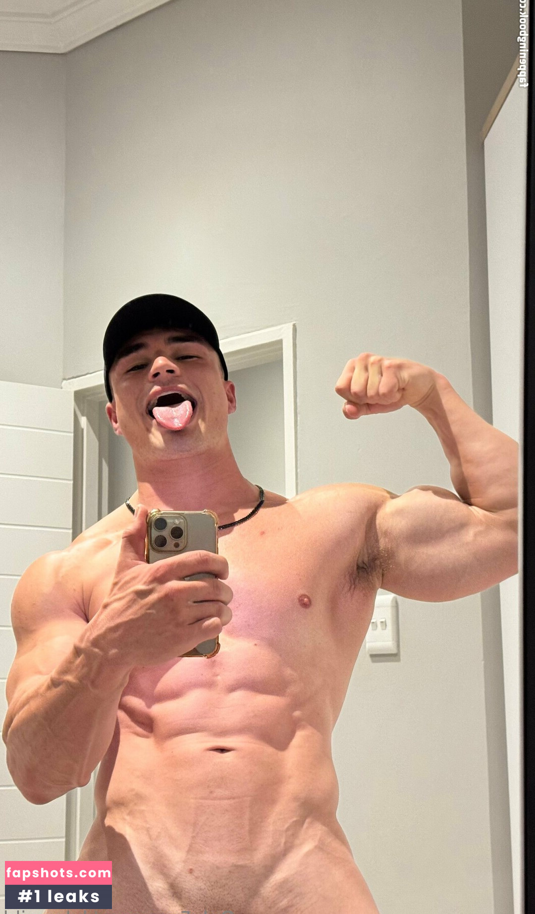 dylanwild nude babe gallery