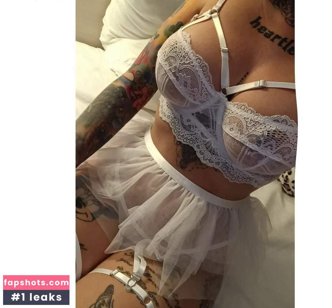 dzseniivajai nude babe gallery