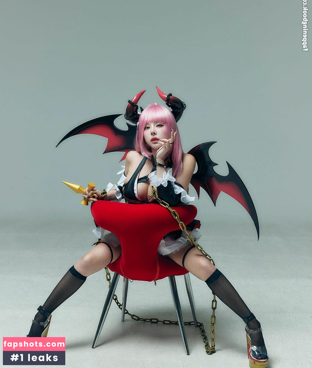 e__luda_glamorous gallery photo #25