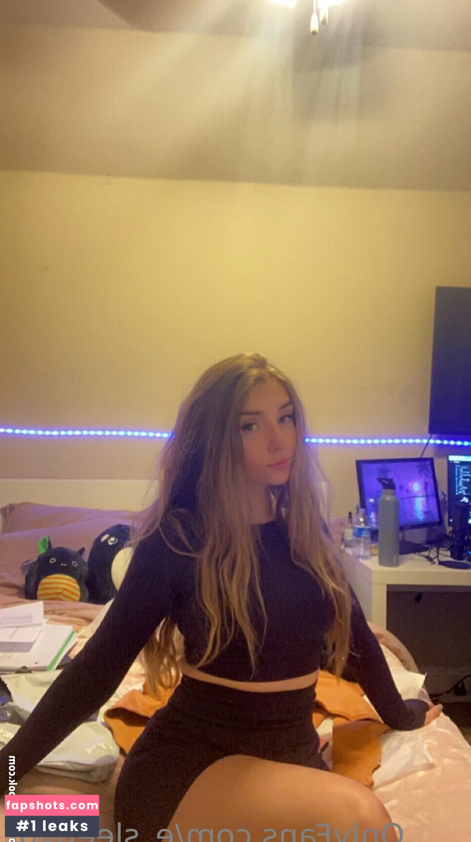 e_sleepygf gallery photo #42