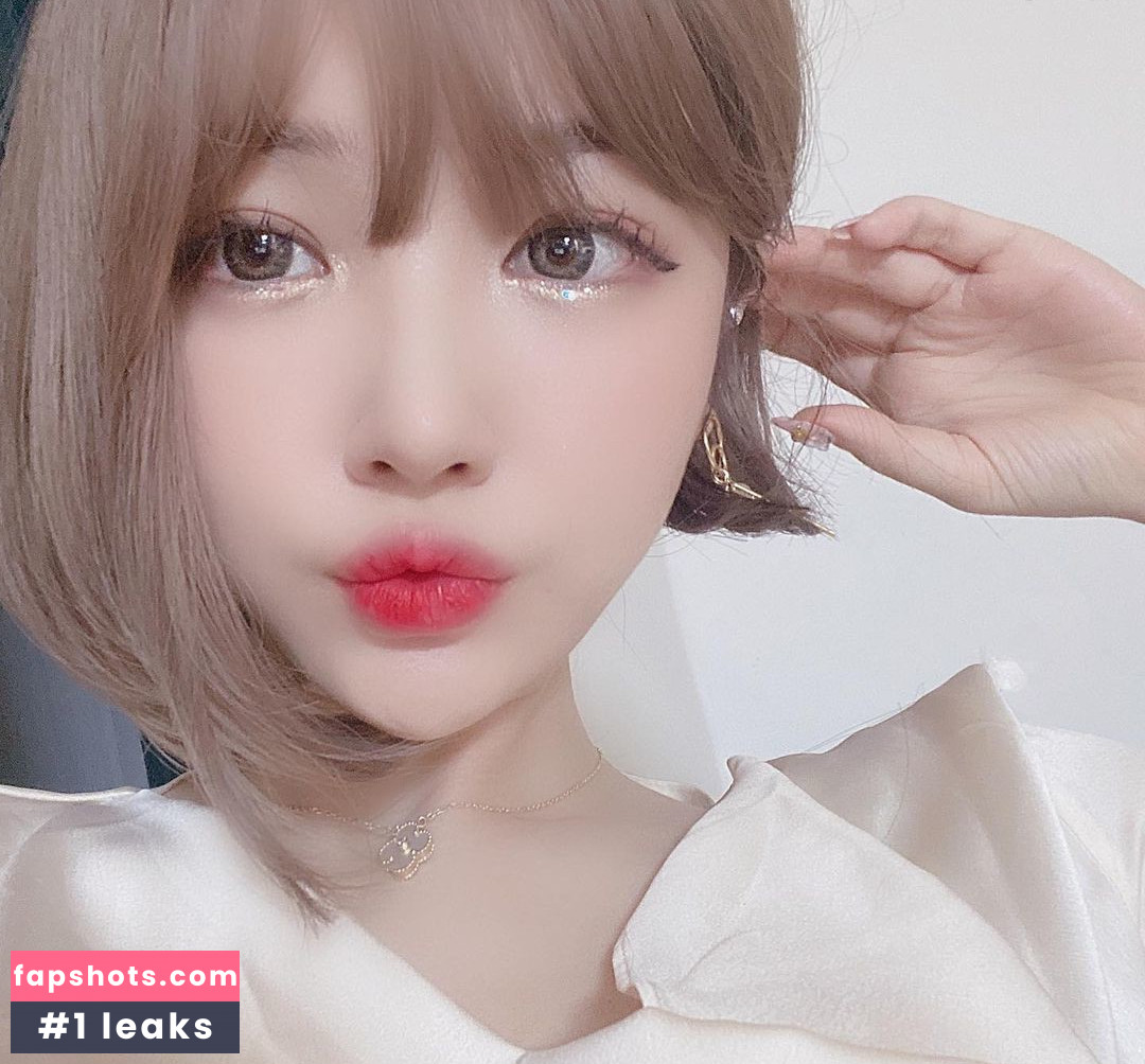 e000e77 nude babe gallery