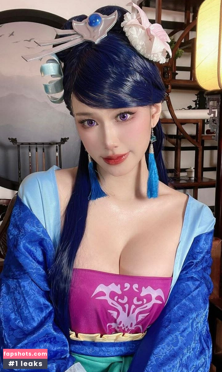 EarniesHime gallery photo #36