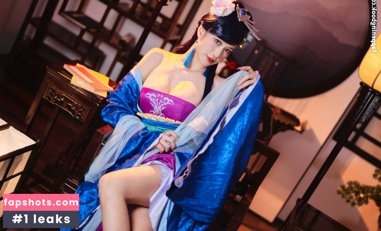 EarniesHime gallery photo #40