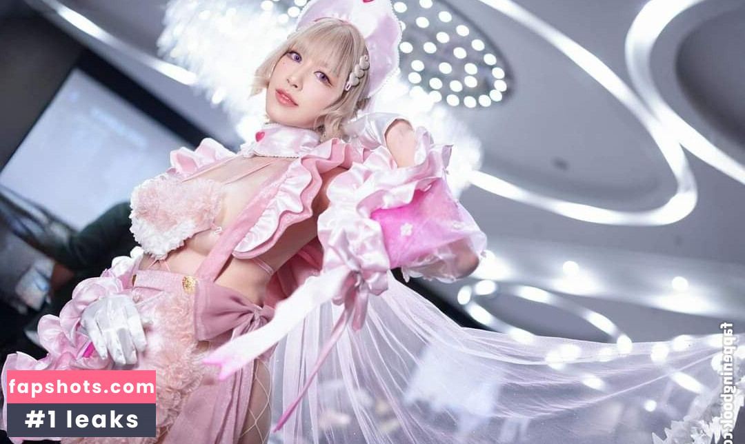 EarniesHime gallery photo #50