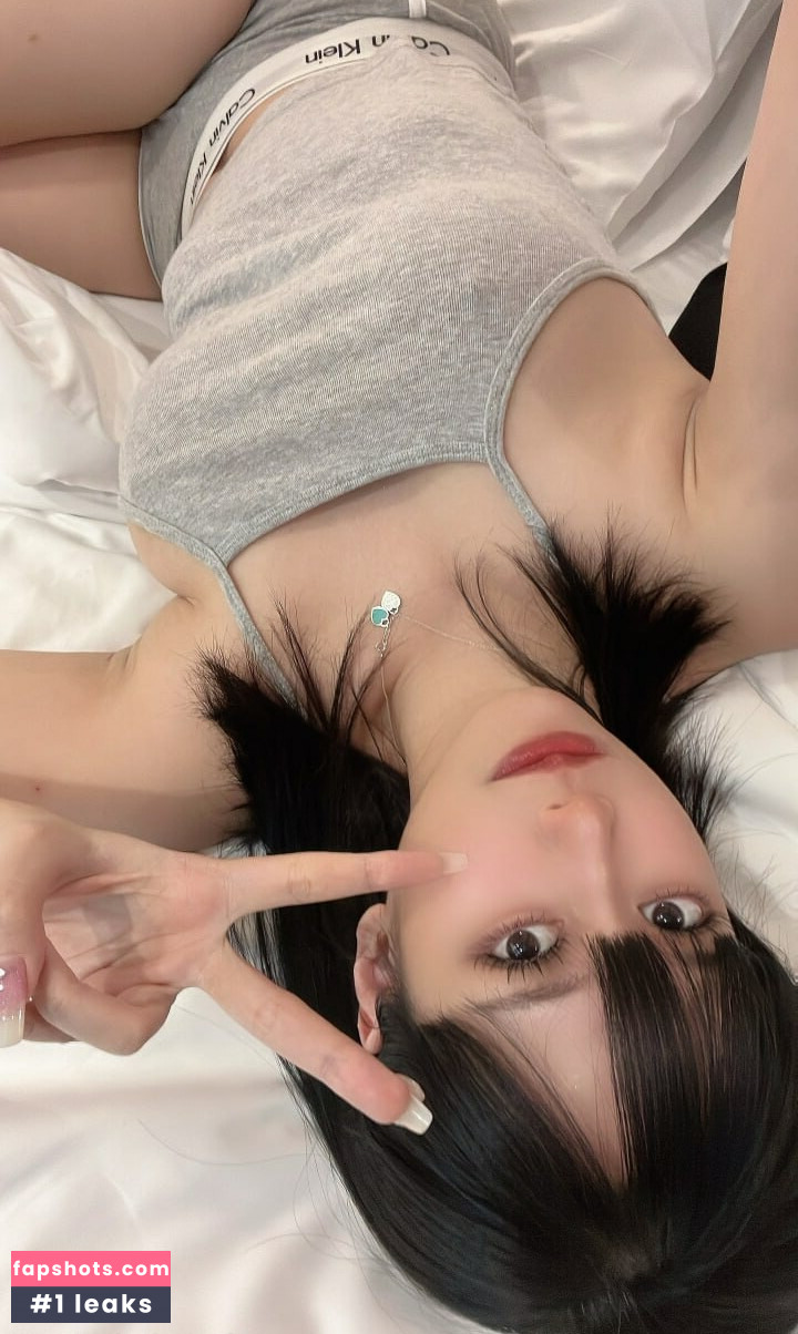 EarniesHime gallery photo #7