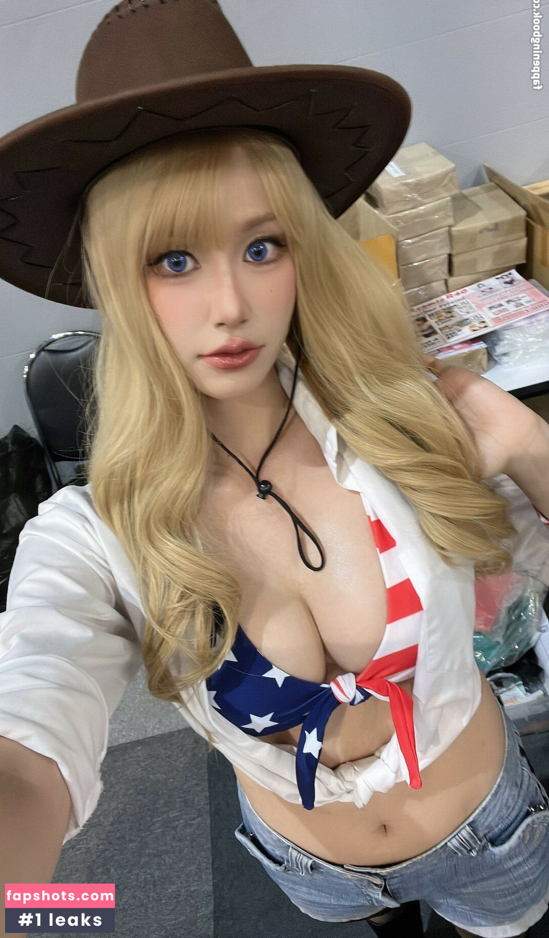 EarniesHime gallery photo #8