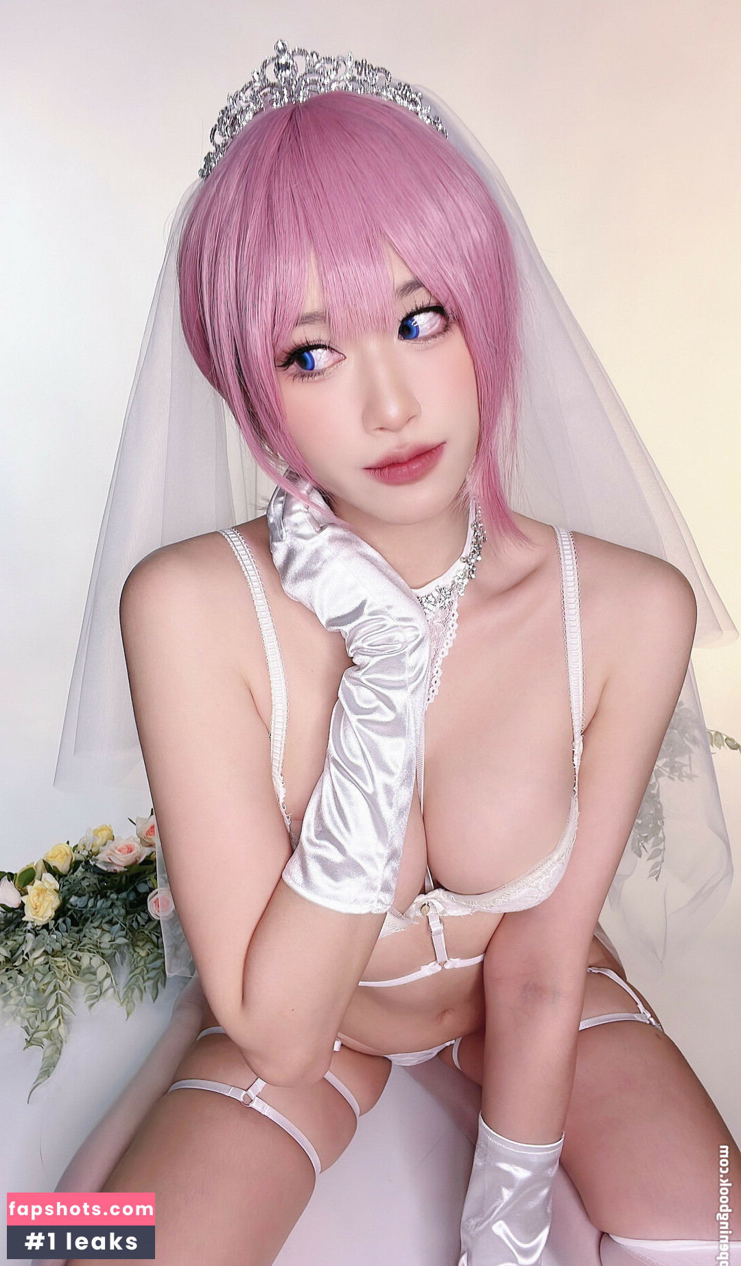 EarniesHime gallery photo #71