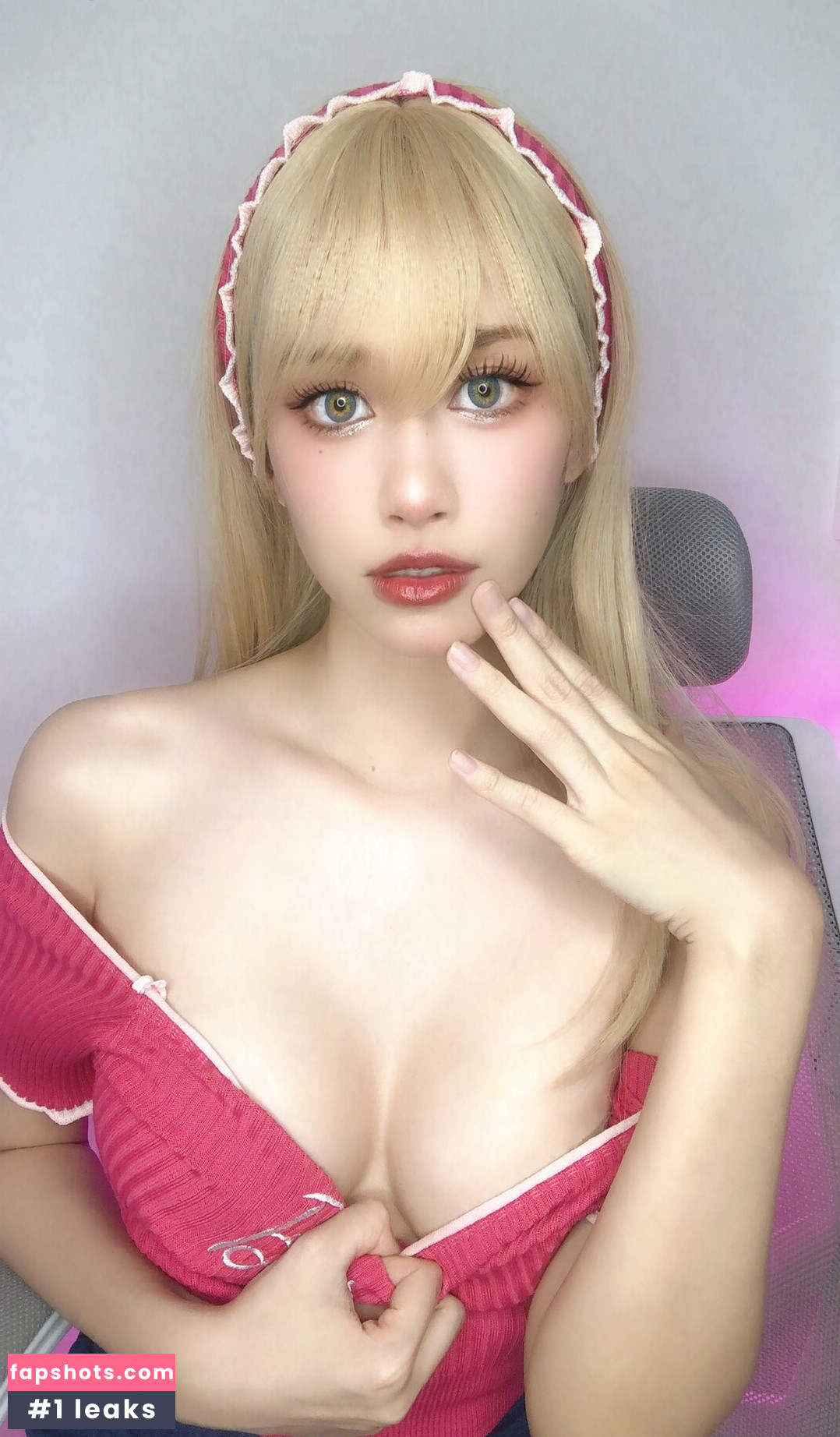 EarniesHime gallery photo #81