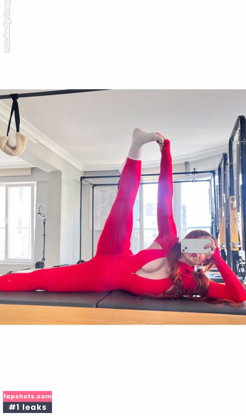 Ecbsnn Ece Başaran gallery photo #12