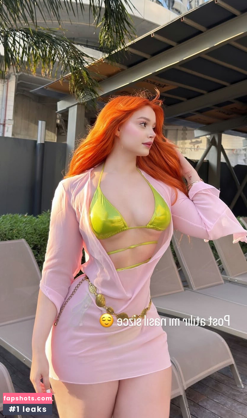 Ecbsnn Ece Başaran gallery photo #14