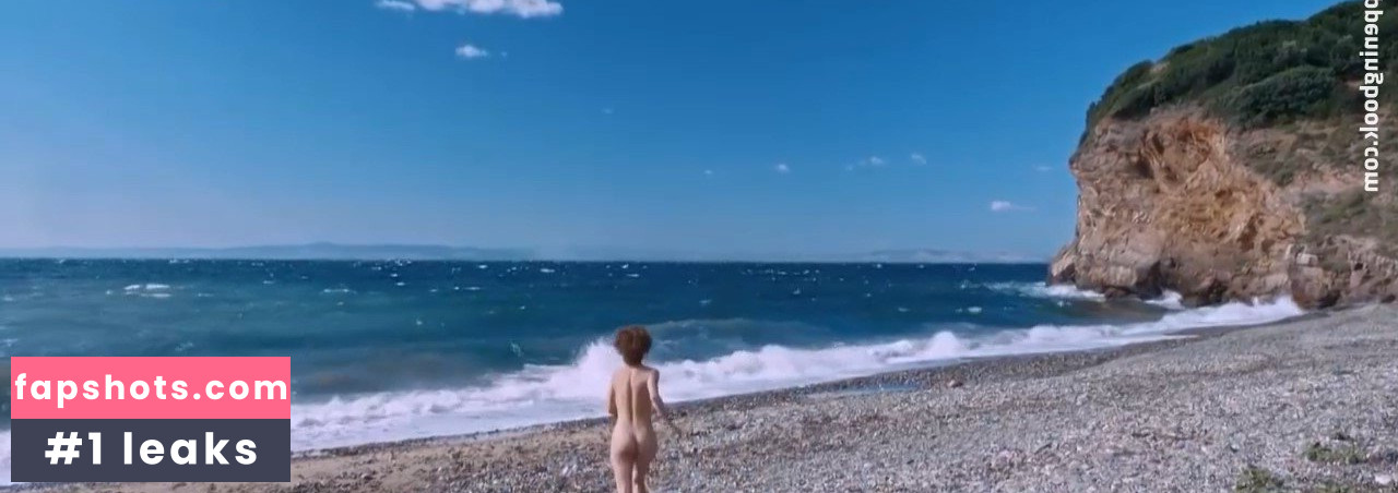 Ece Dizdar nude babe gallery