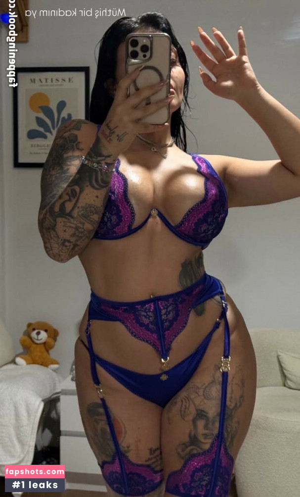 Eda Gökçen Kaya gallery photo #2