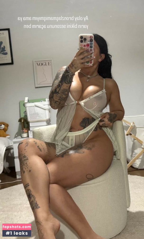 Eda Gökçen Kaya gallery photo #4