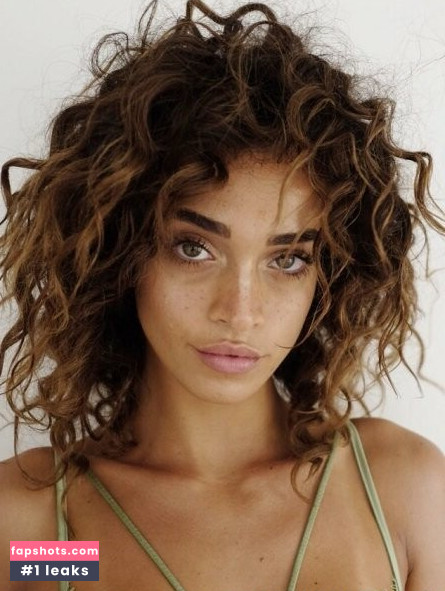 Eden Fines gallery photo #31