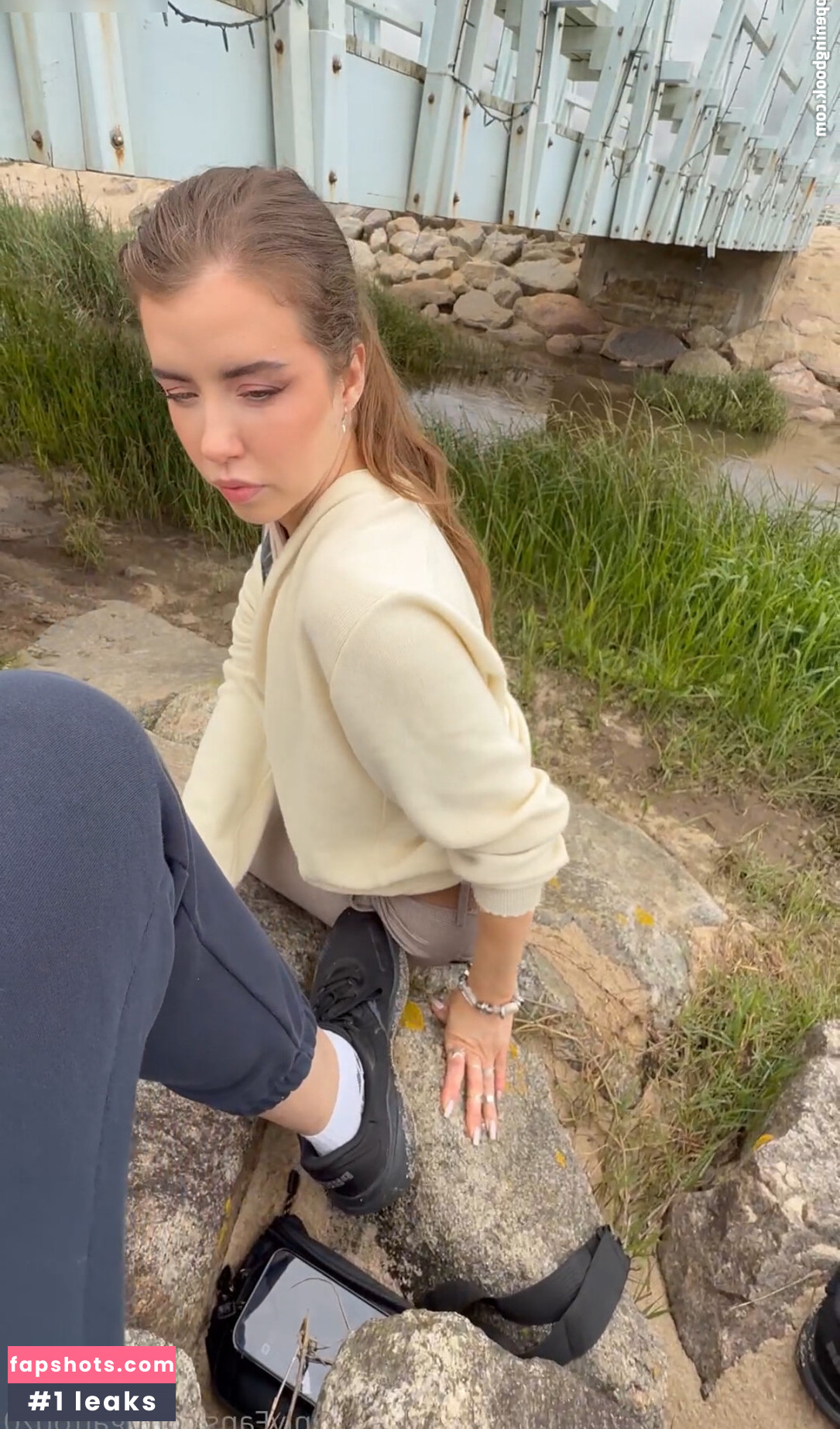 Eden Ivy gallery photo #9