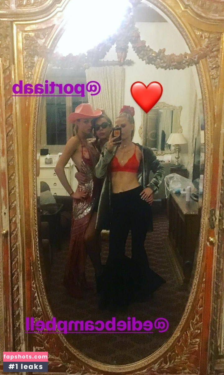 Edie Campbell gallery photo #18