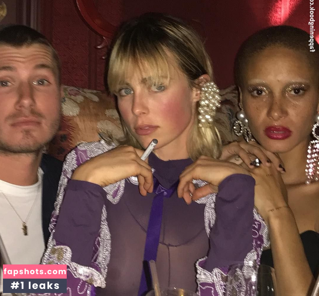 Edie Campbell gallery photo #49