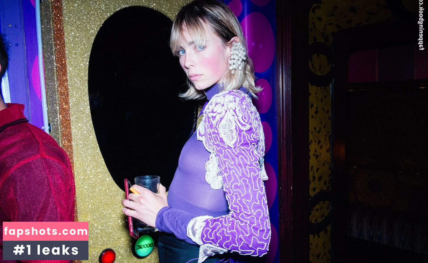 Edie Campbell gallery photo #53