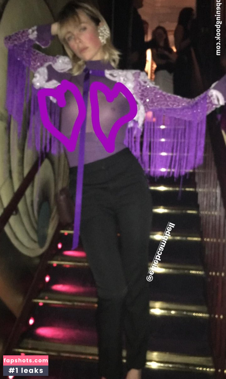 Edie Campbell gallery photo #59