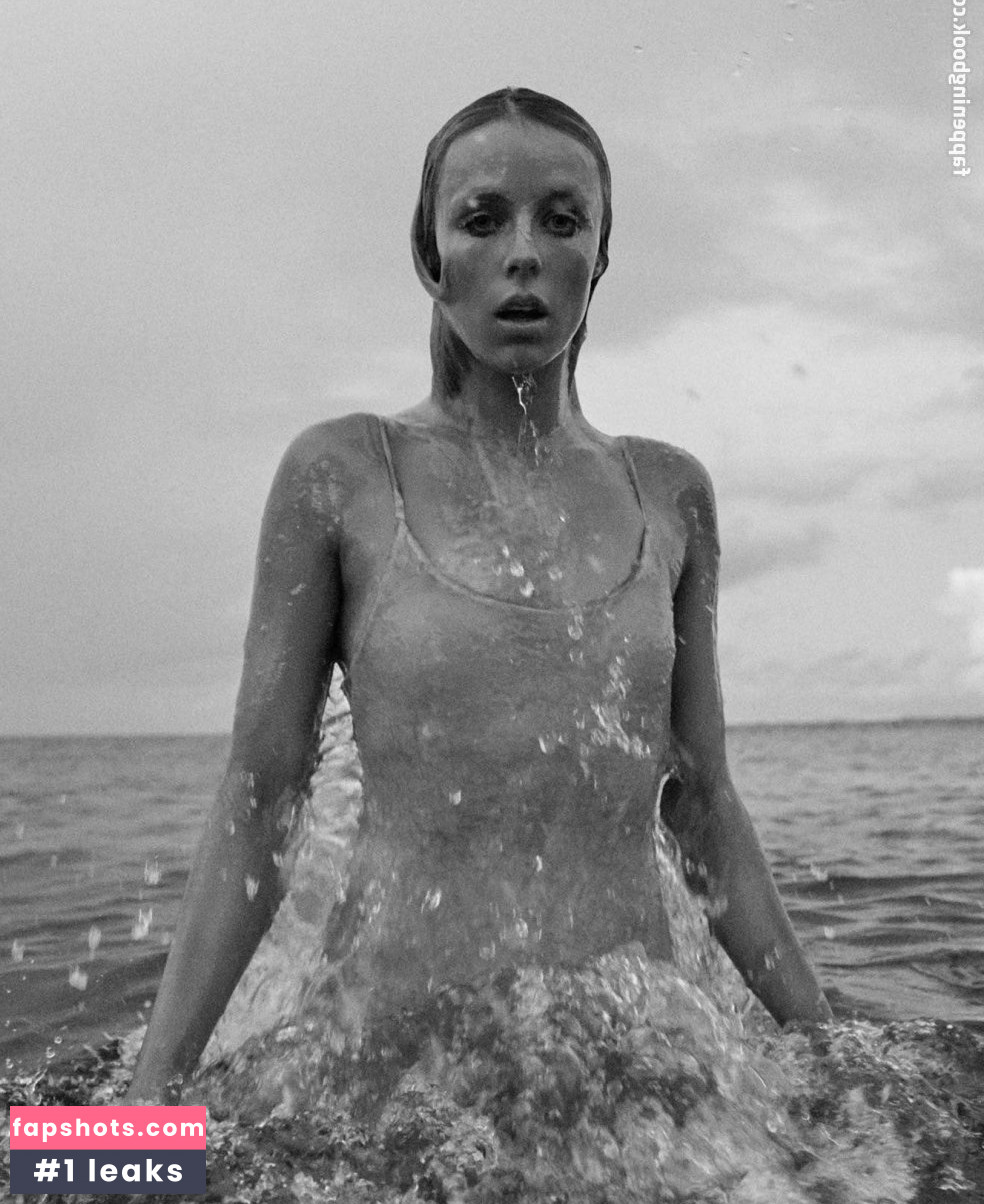 Edie Campbell gallery photo #78