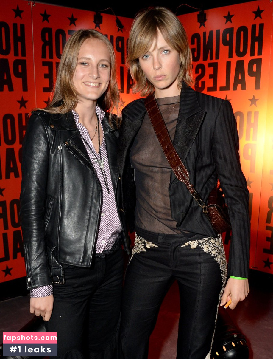 Edie Campbell gallery photo #84