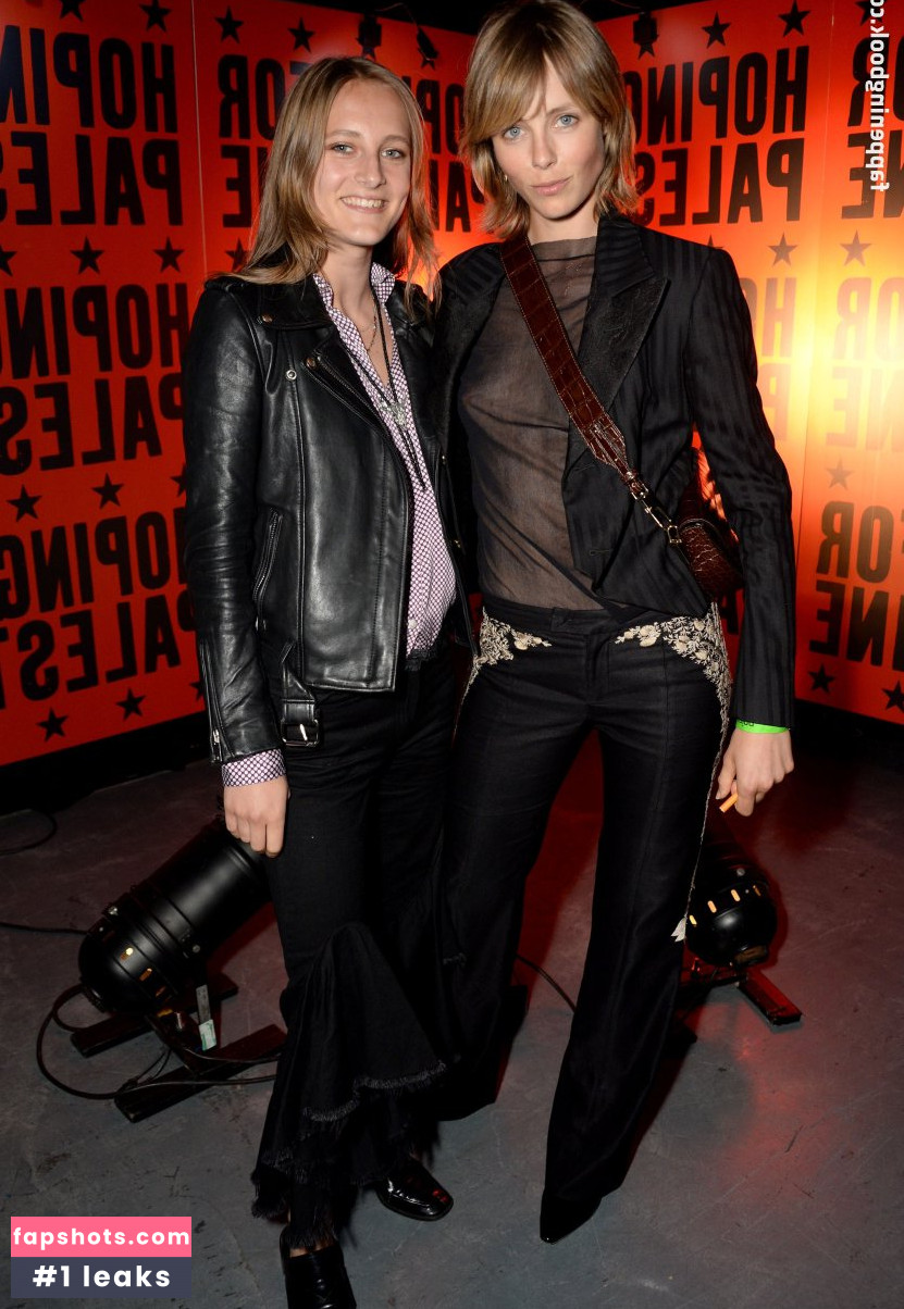 Edie Campbell gallery photo #86