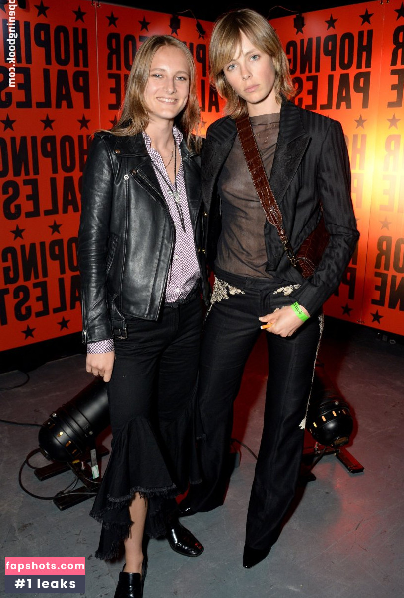 Edie Campbell gallery photo #87