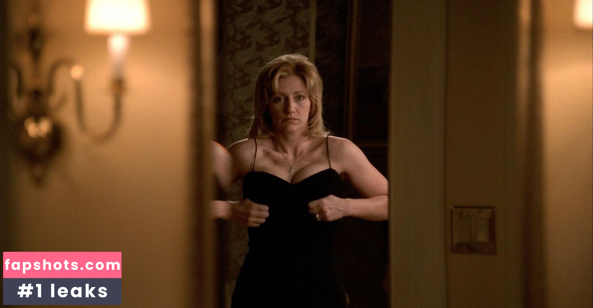 Edie Falco gallery photo #14