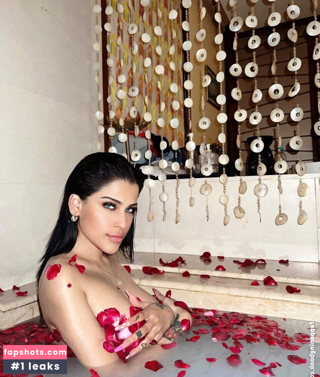 Edin Rose gallery photo #5