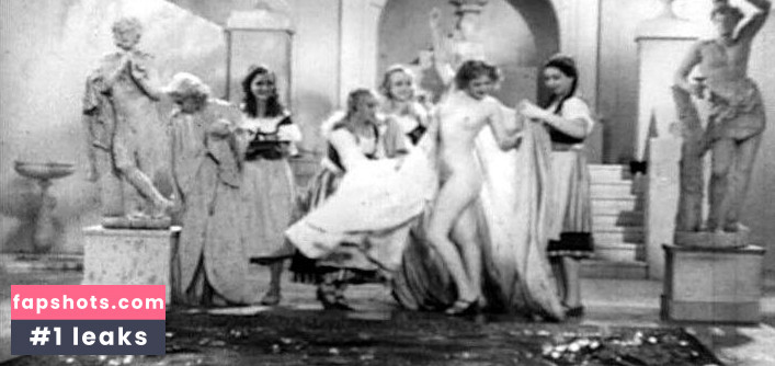 Edwige Feuillère Filtración Desnuda OnlyFans Foto #2 - Fapshots