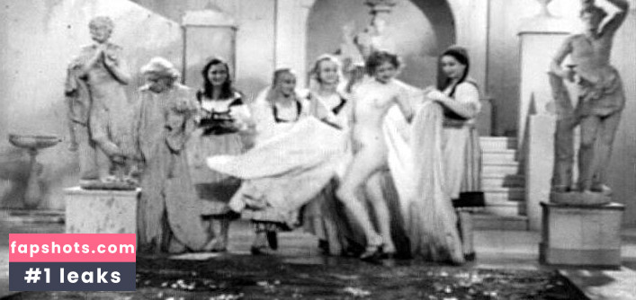 Edwige Feuillère Filtración Desnuda OnlyFans Foto #11 - Fapshots