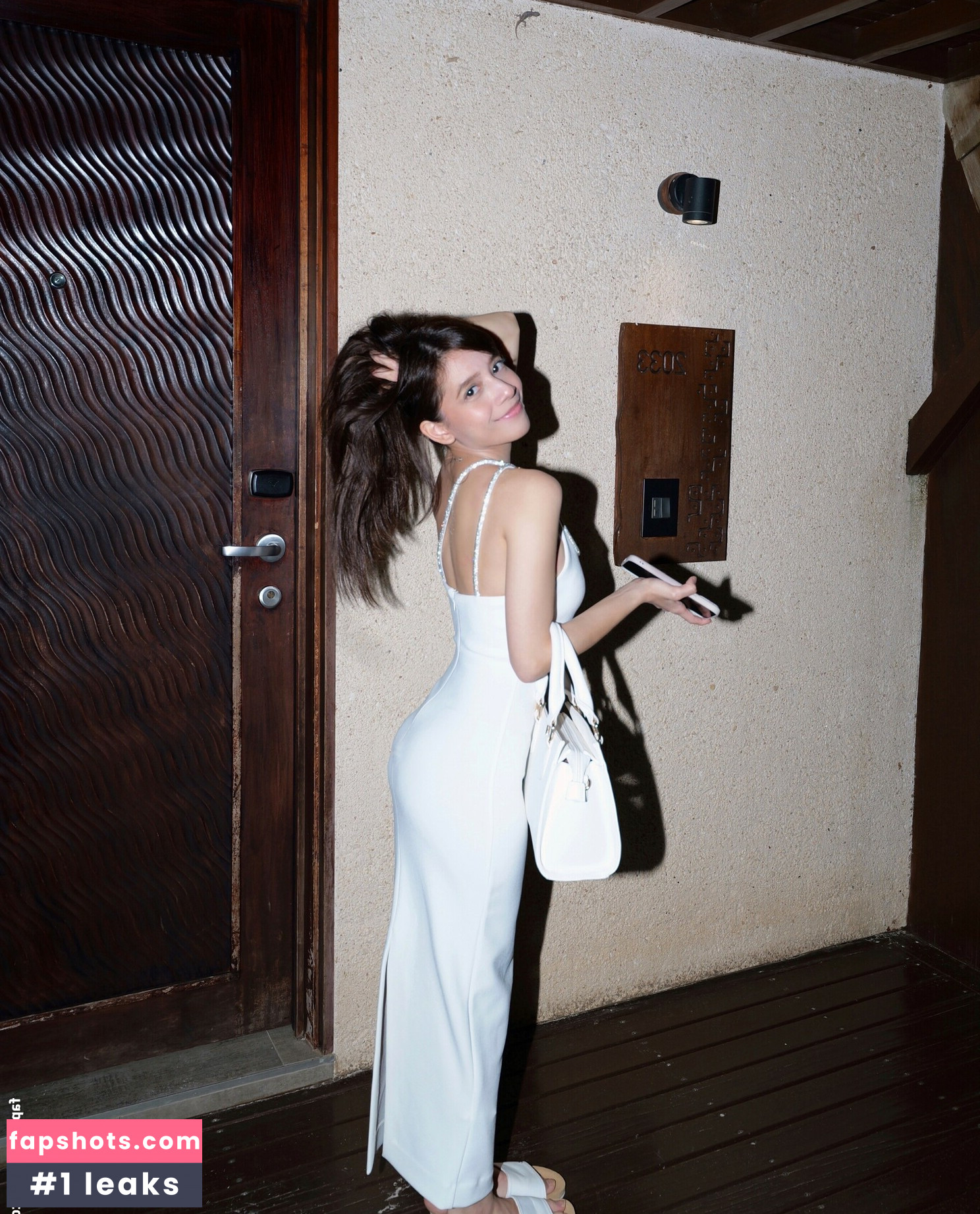 Eeeveenara gallery photo #155