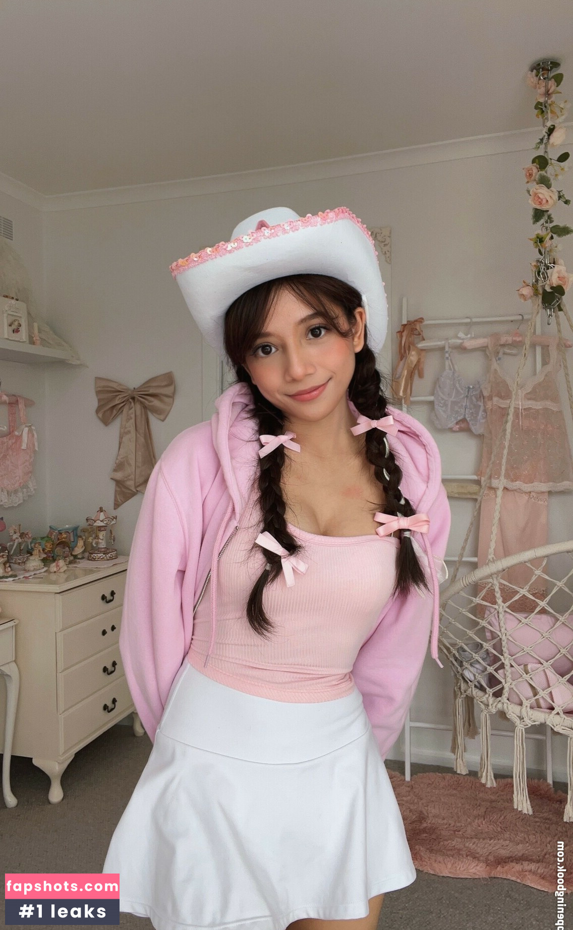 Eeeveenara gallery photo #207