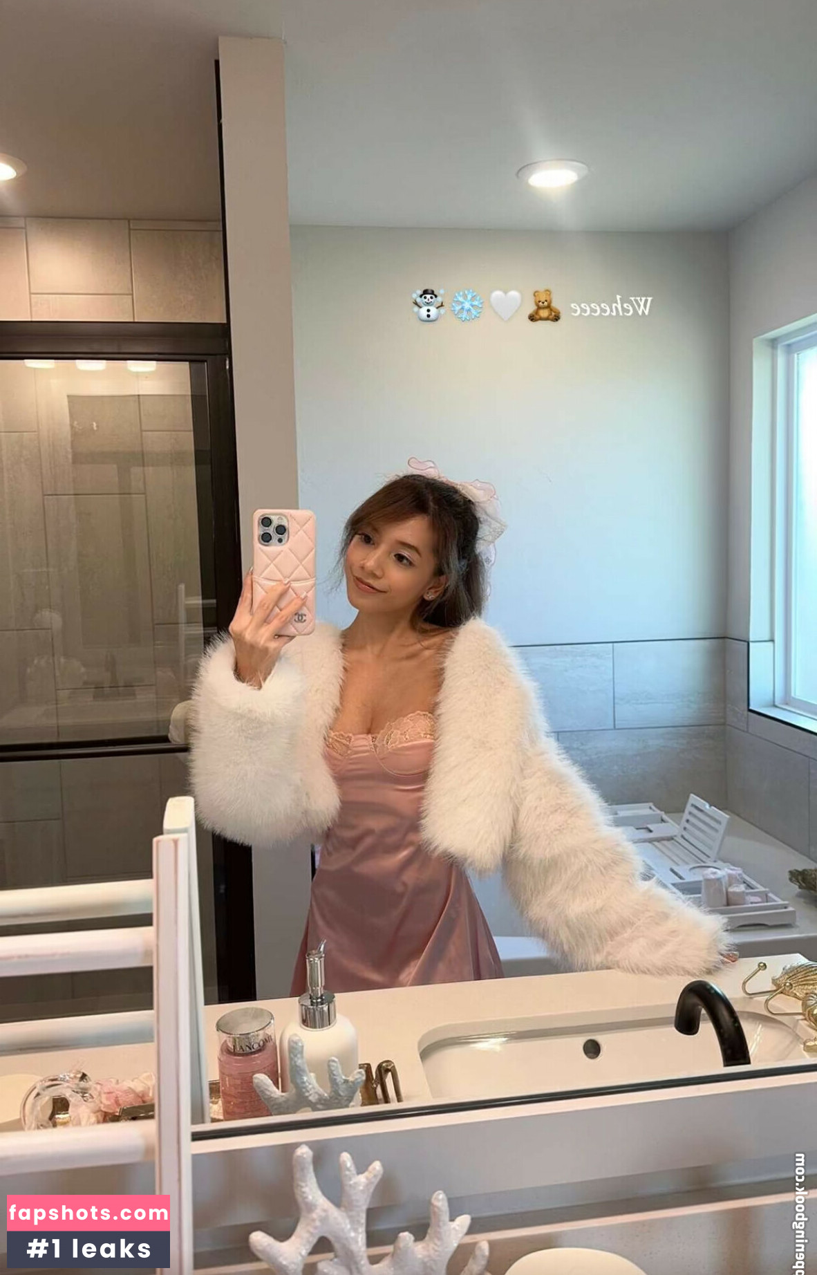 Eeeveenara gallery photo #29