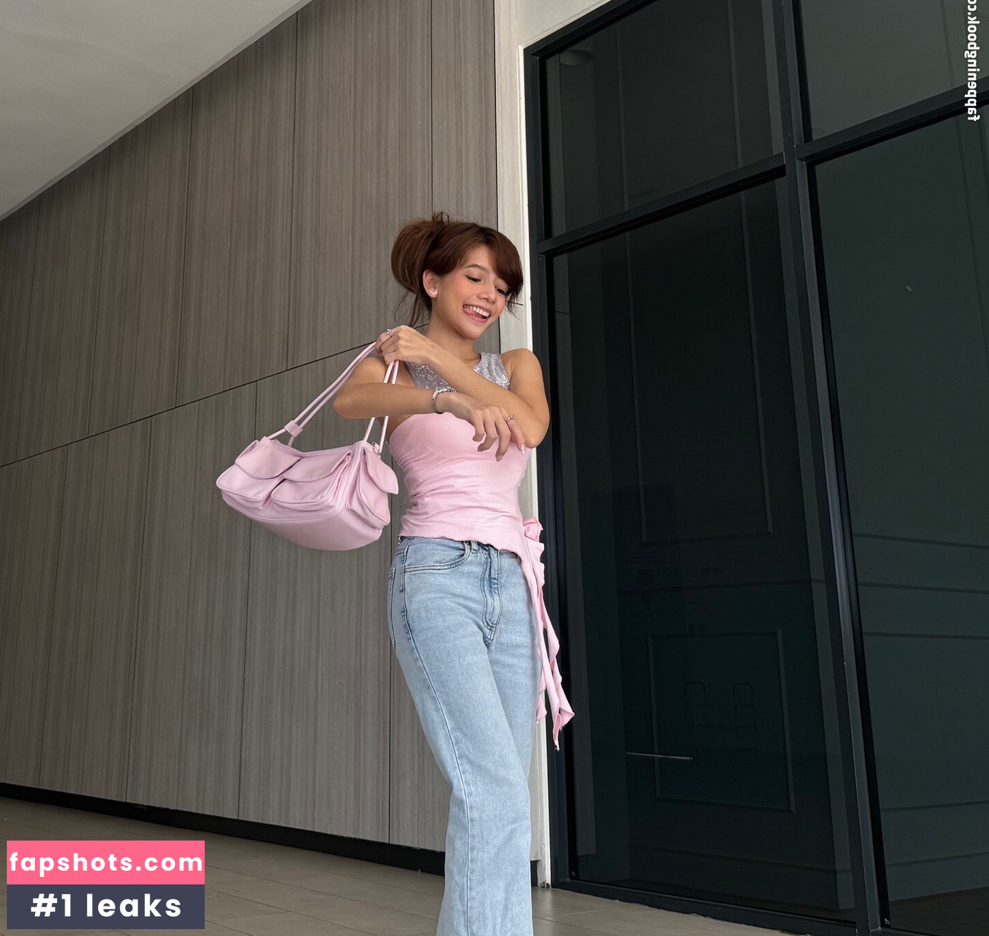 Eeeveenara gallery photo #61