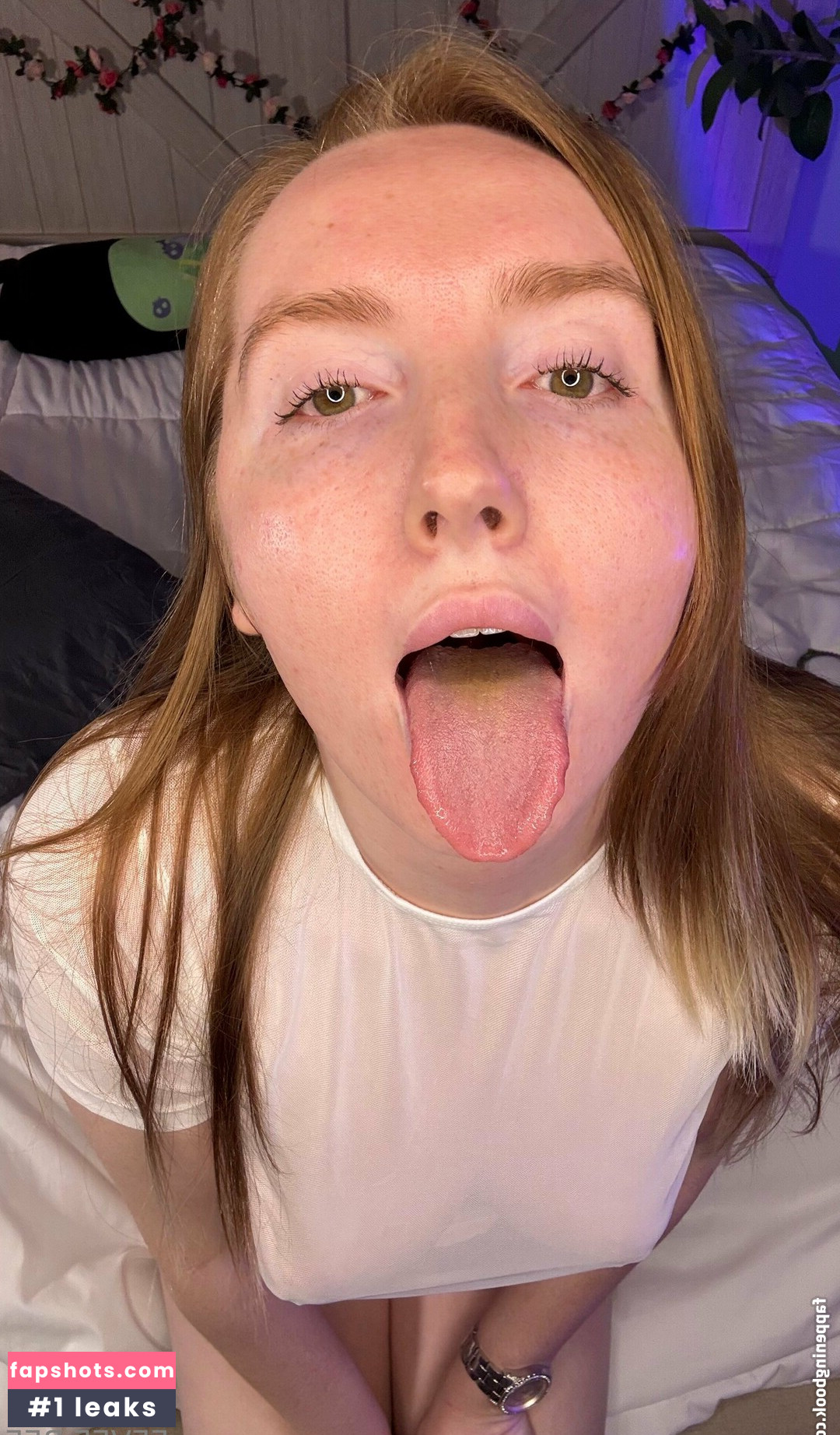 Eevee Bee gallery photo #18