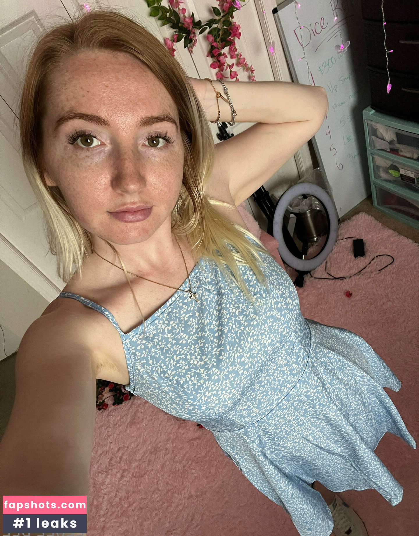 Eevee Bee gallery photo #49