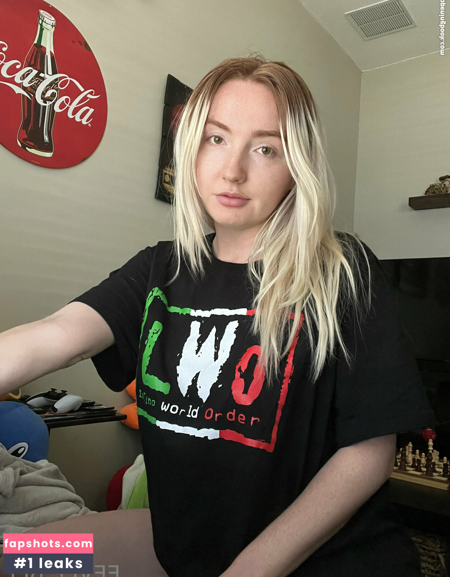 Eevee Bee gallery photo #93