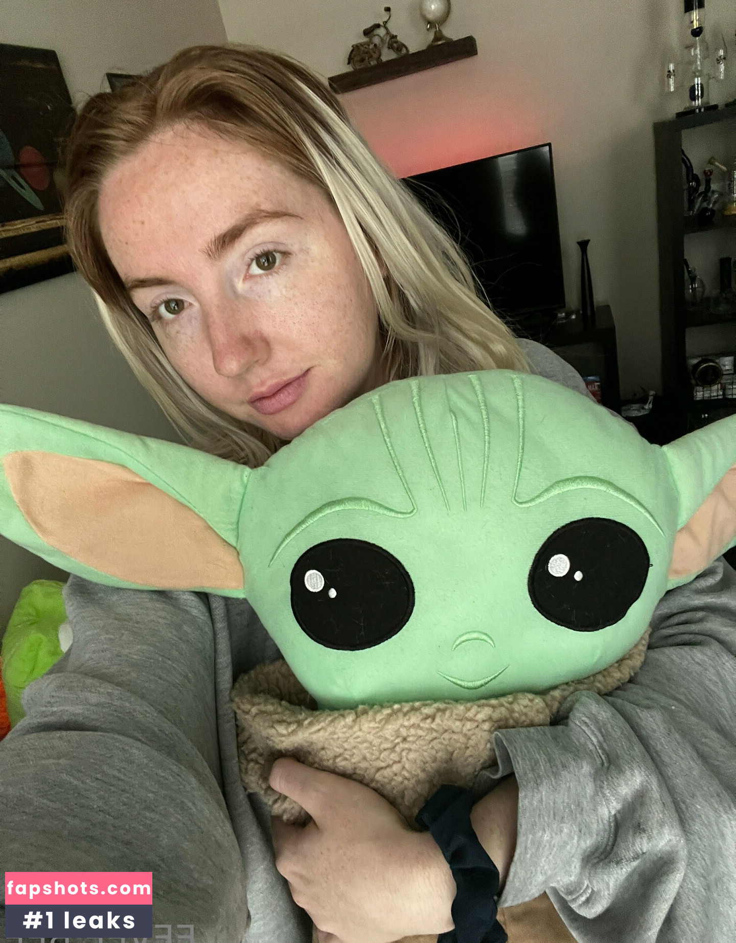 Eevee Bee gallery photo #98