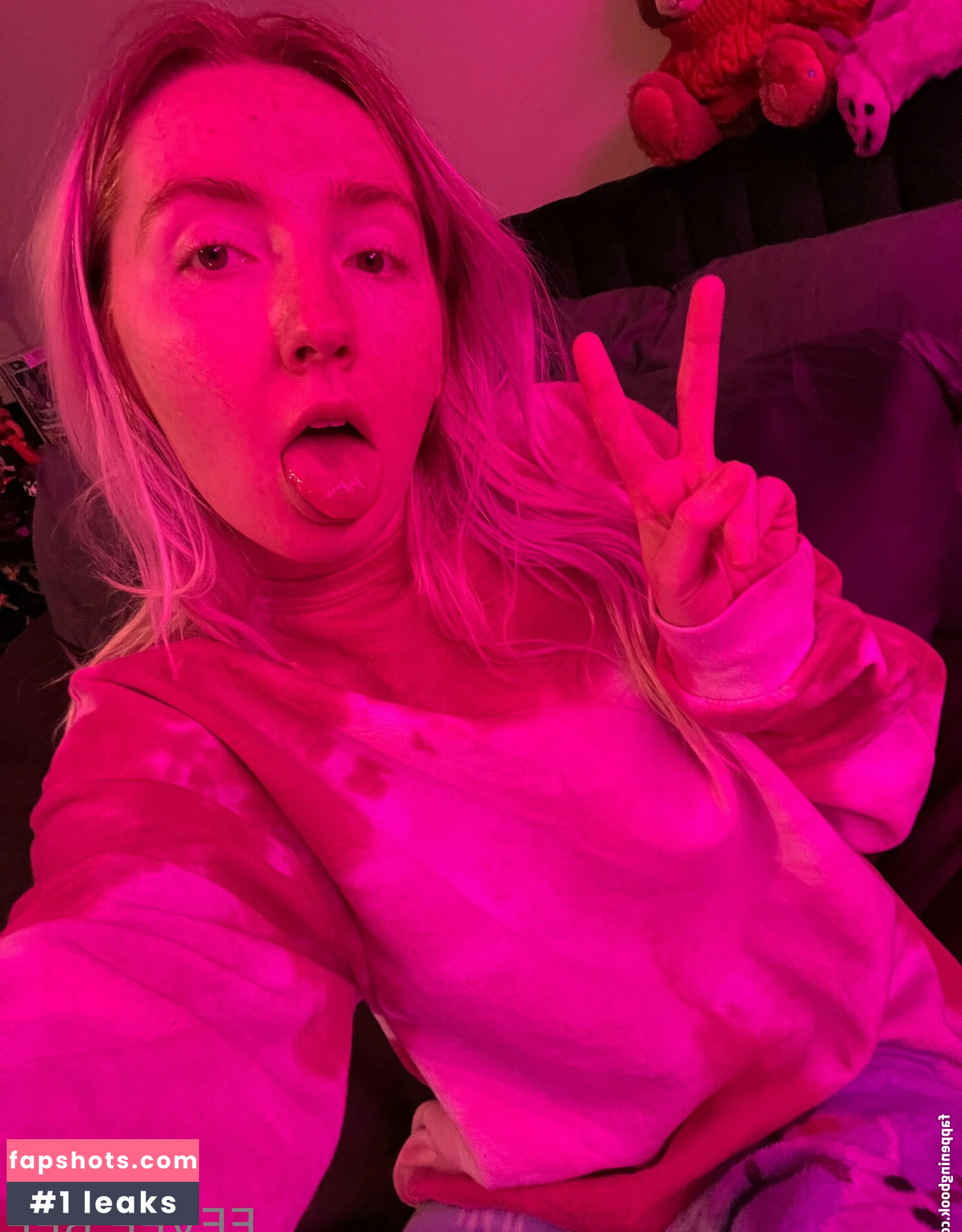 Eevee Bee gallery photo #100