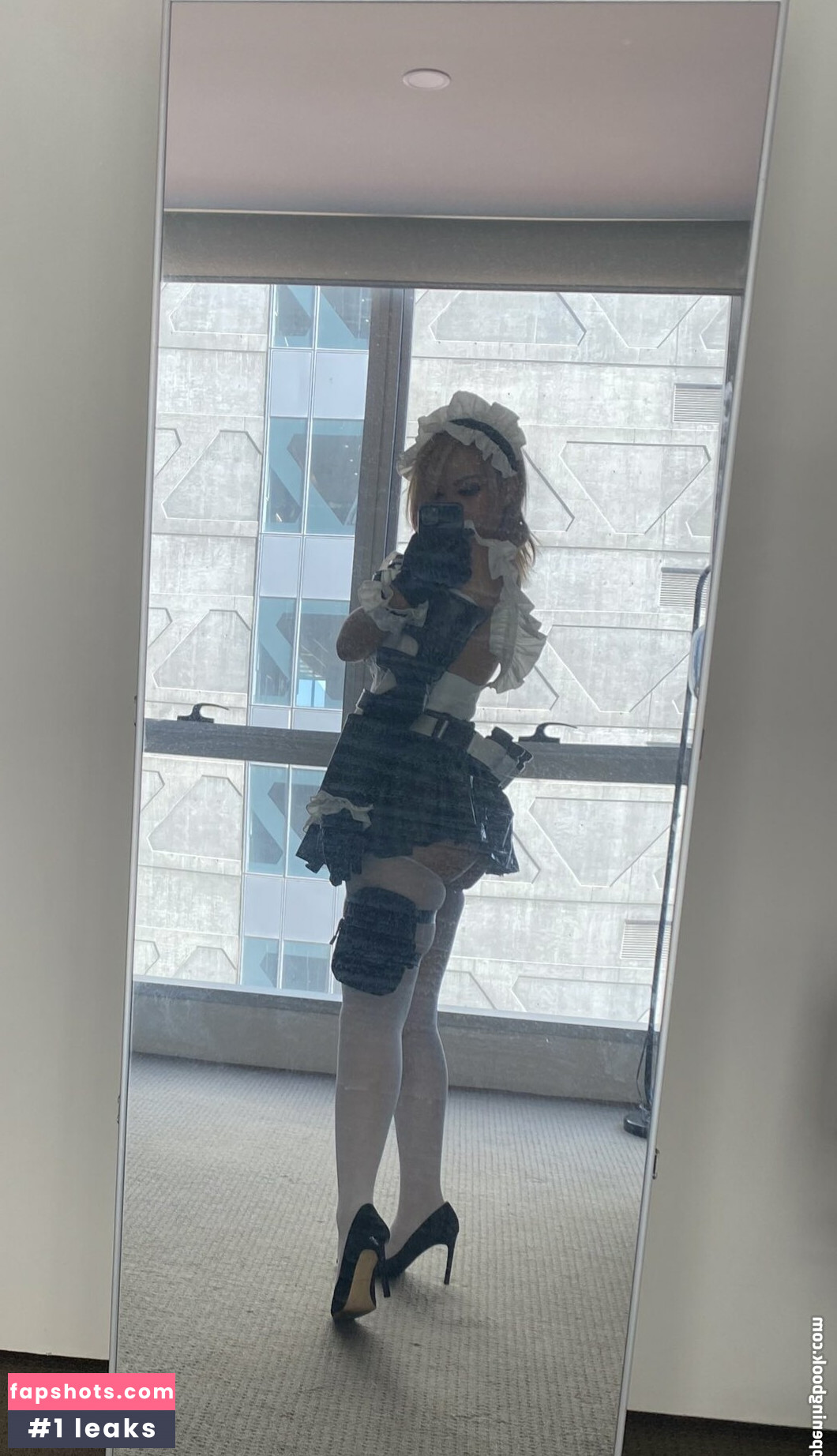 Eevieenvy gallery photo #2