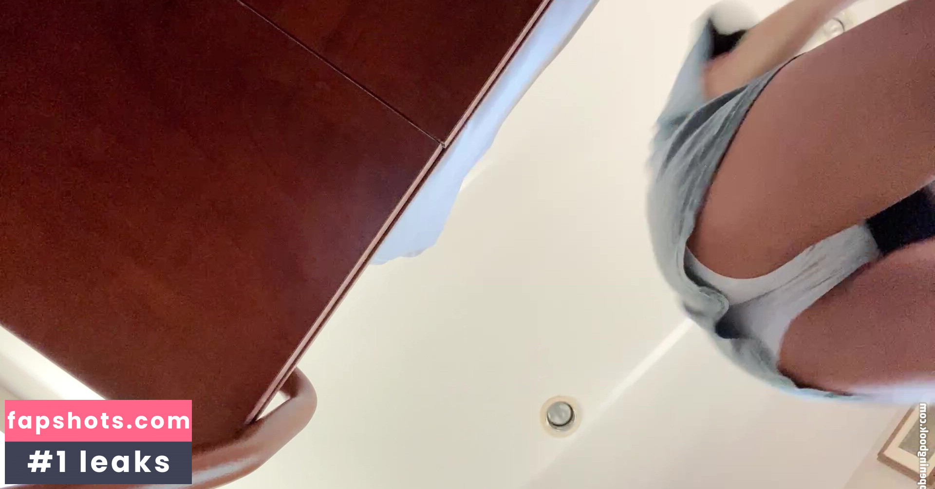 ehmbies nude babe gallery