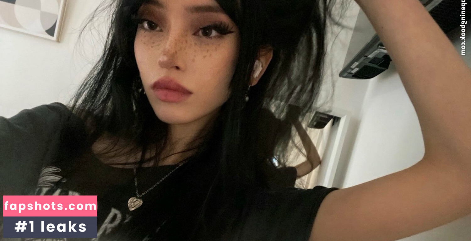 Eieniffy gallery photo #10