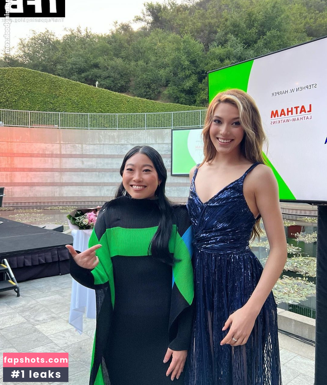 Eileen Gu gallery photo #16