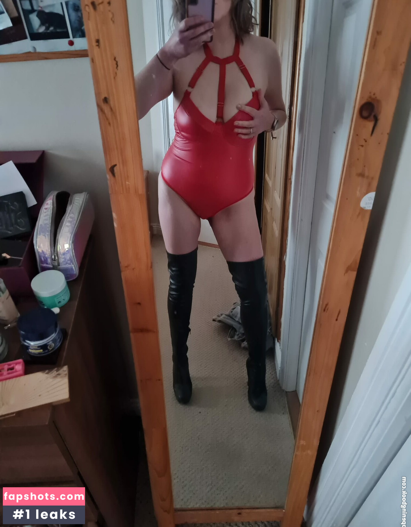 Eire Blonde gallery photo #11