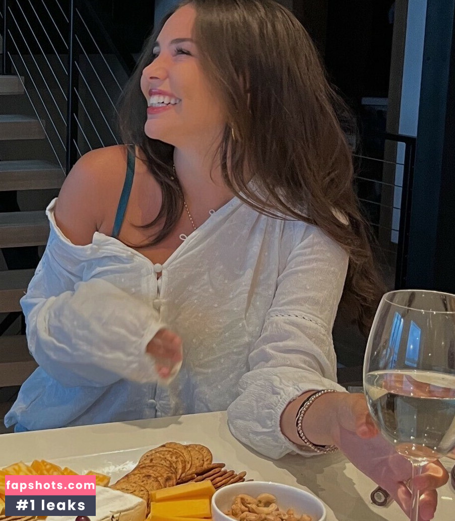 Eirmioni Ilvanakis gallery photo #11