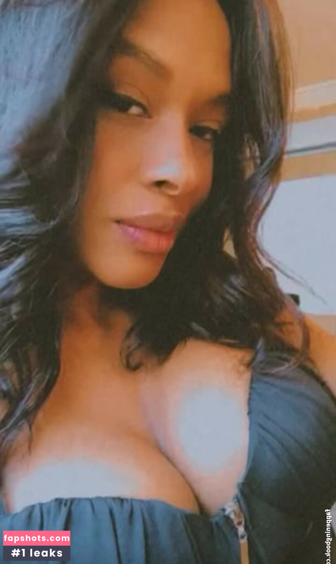 eisoularis gallery photo #2